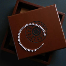 Silver Minimalist Charm Triangle Payal