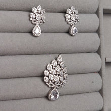 Silver Cluster Leaf Pendant Drop Set