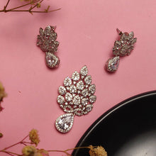 Silver Cluster Leaf Pendant Drop Set